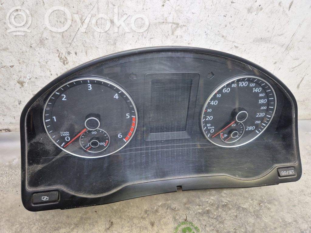 Volkswagen Scirocco Speedometer (instrument cluster) 