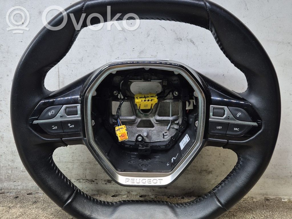 Peugeot 208 II Volan