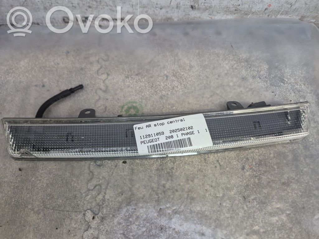Peugeot 208 I Third/center stoplight 