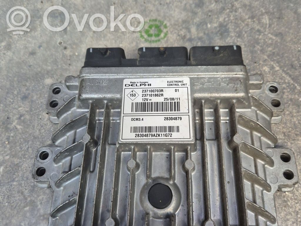 Dacia Sandero Engine control unit/module 