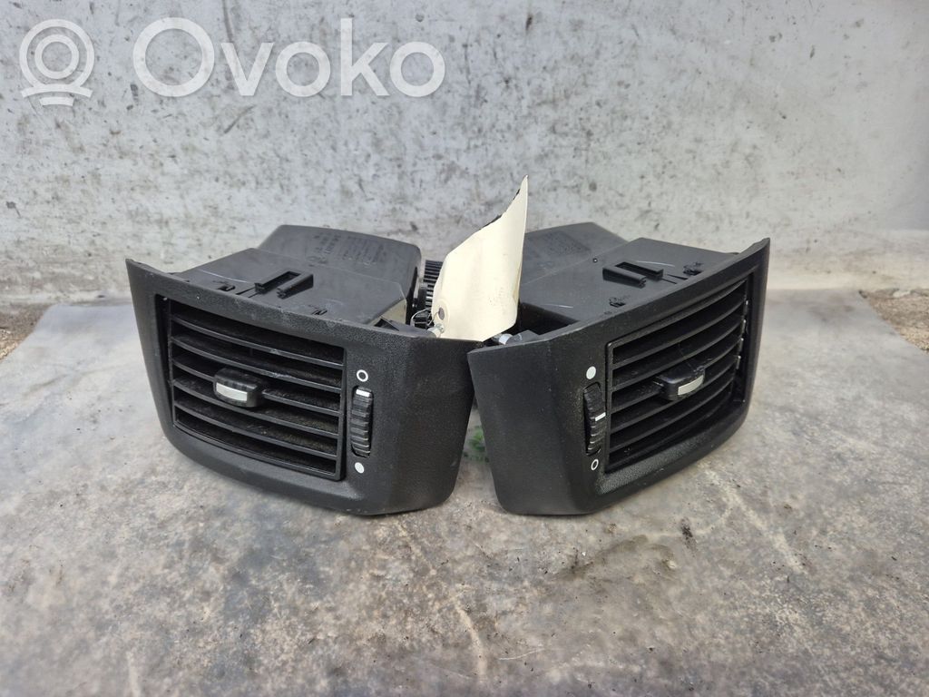 Peugeot Boxer Rejilla de ventilación central del panel