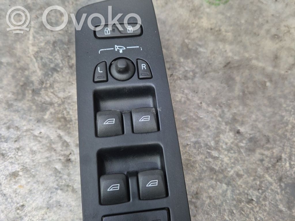 Volvo V40 Electric window control switch 