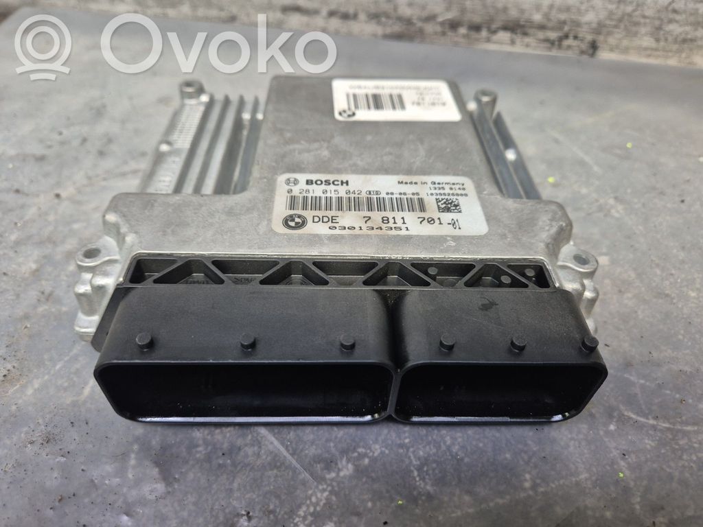 BMW 1 E81 E87 Engine control unit/module 
