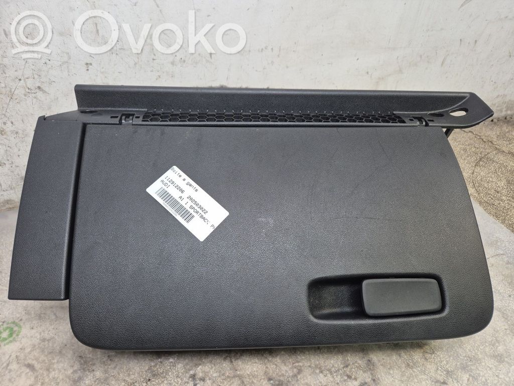 Audi A1 Juego guantera 