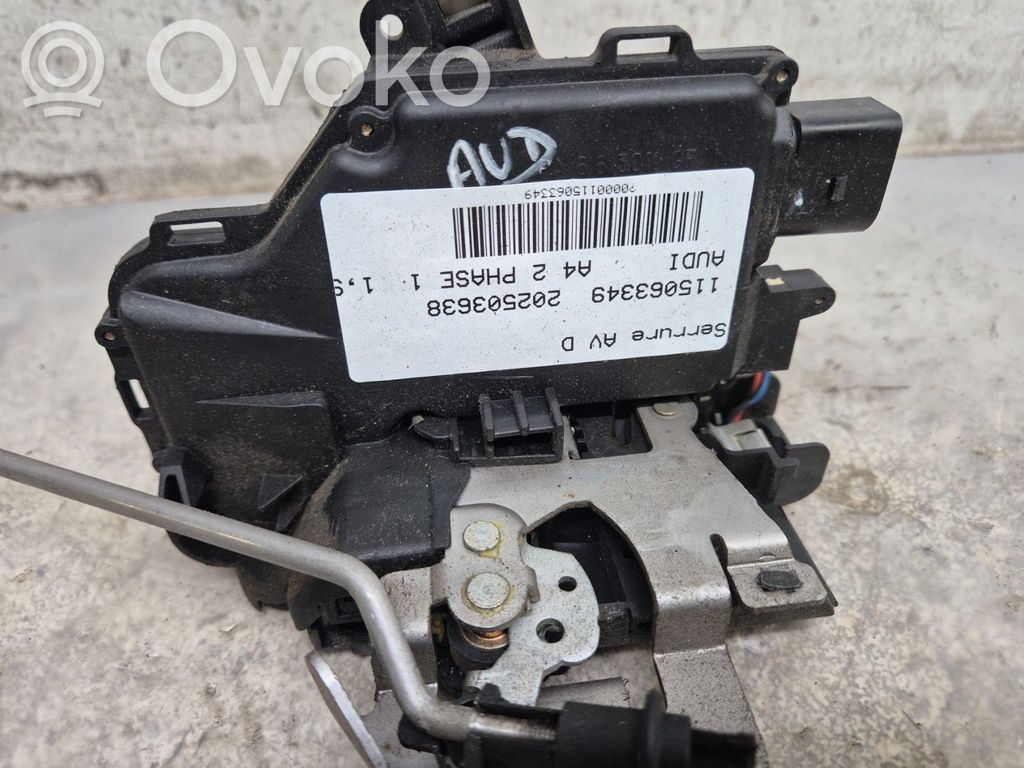 Audi A4 S4 B6 8E 8H Încuietoare ușă față 