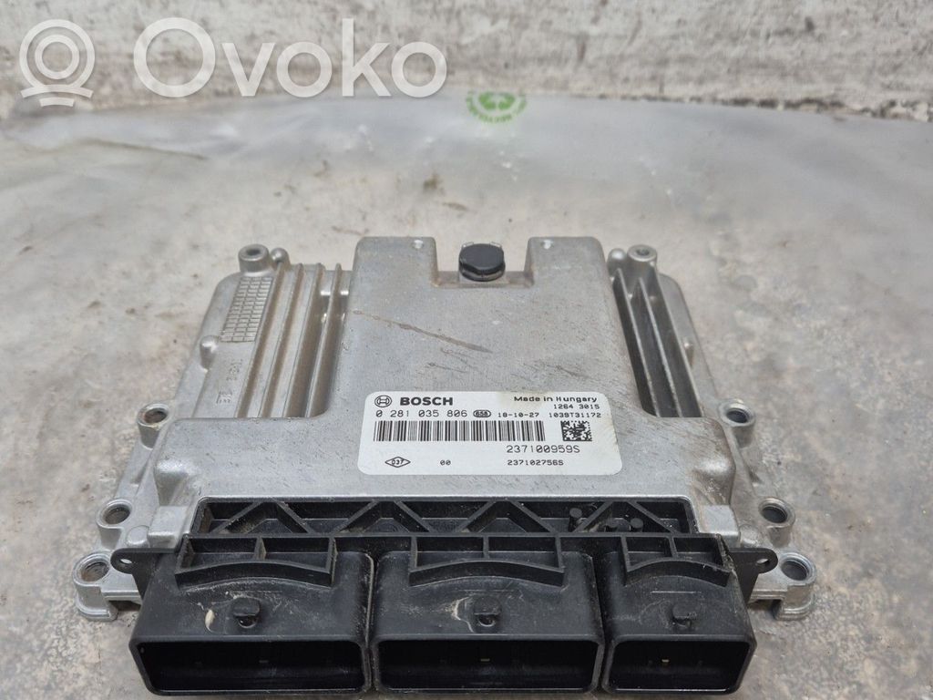 Renault Clio IV Engine control unit/module 