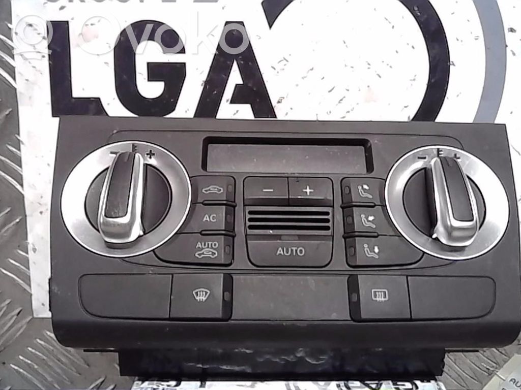 Audi A3 S3 8P Panel klimatyzacji 