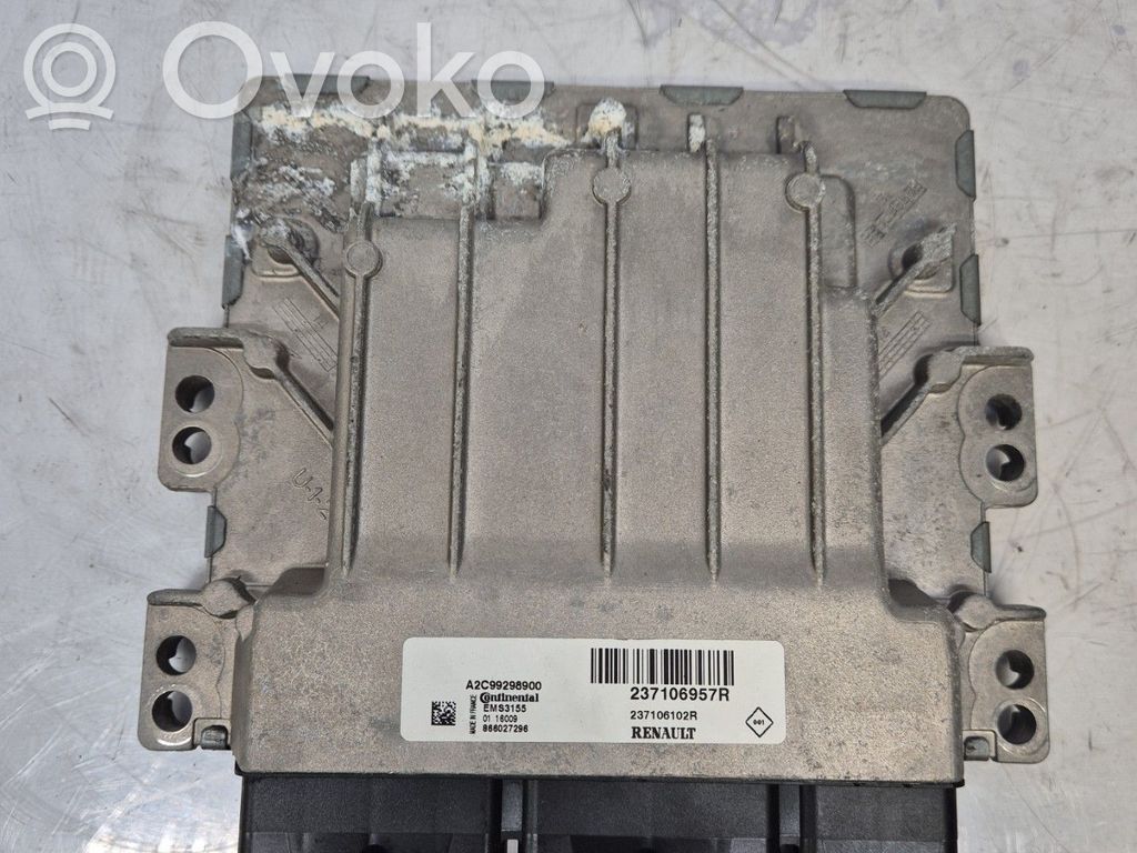 Renault Captur Engine control unit/module 