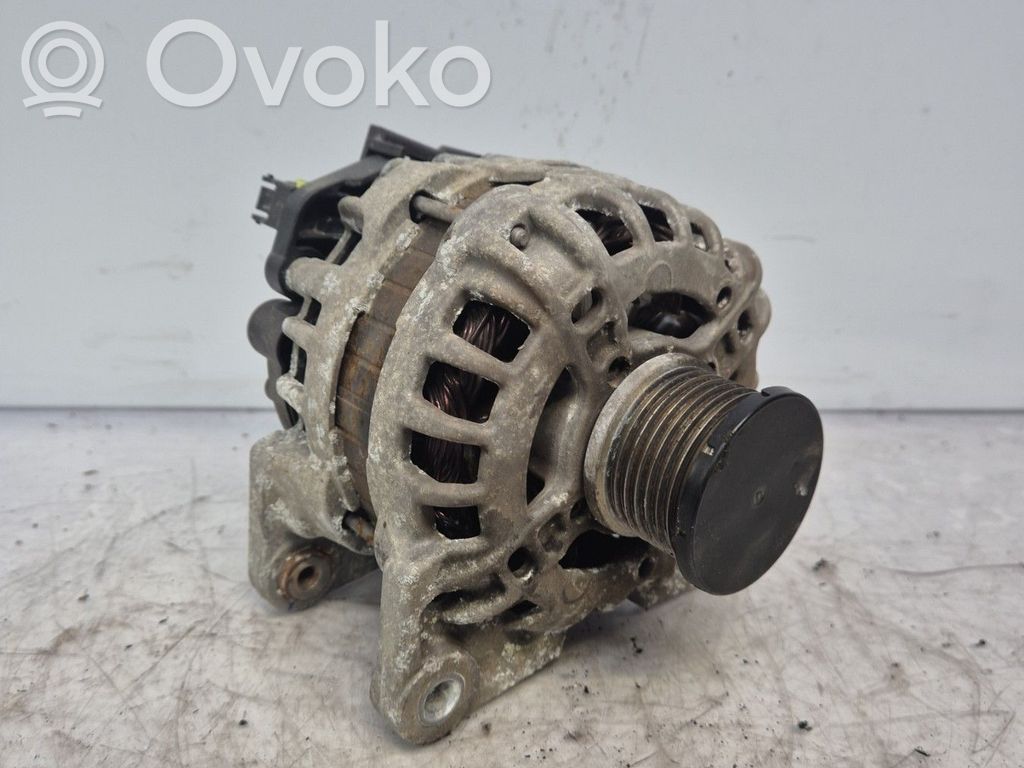 Renault Clio IV Ģenerators 