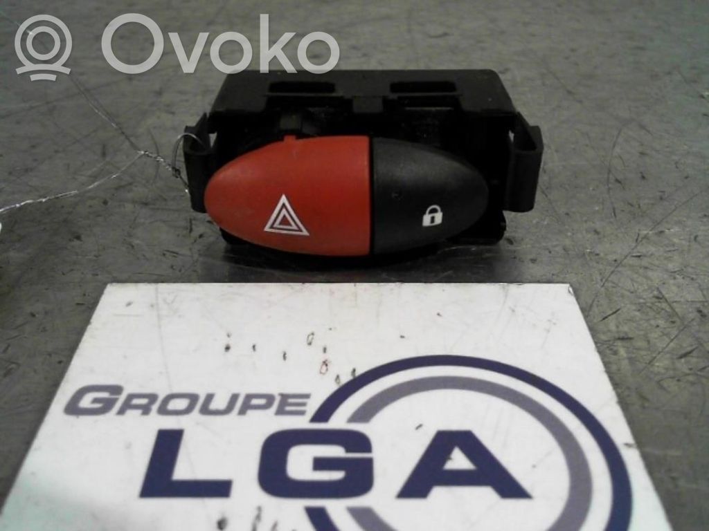 Comutator lumini pericol   252100991R