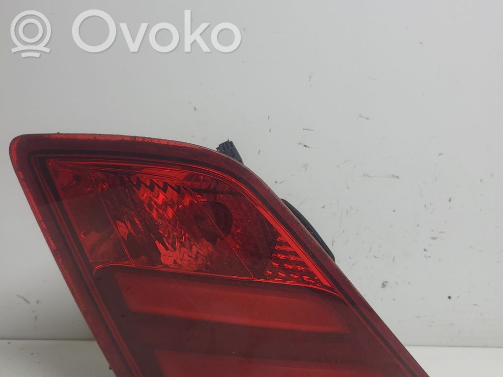 Peugeot 308 Luci posteriori del portellone del bagagliaio 