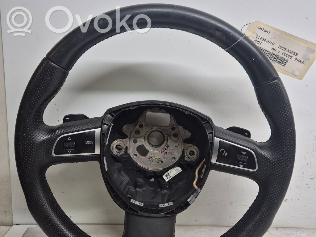 Audi A5 8T 8F Ohjauspyörä 