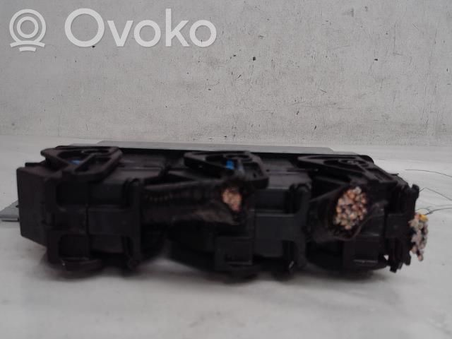 Renault Zoe Engine control unit/module 
