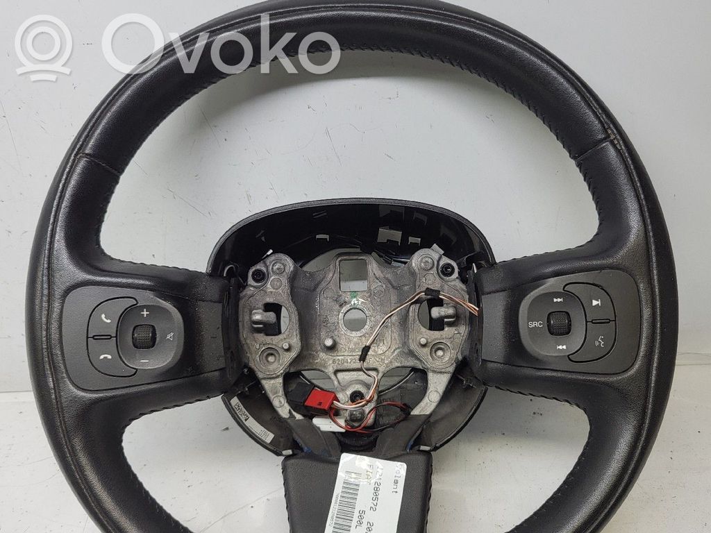 Fiat 500L Ohjauspyörä 
