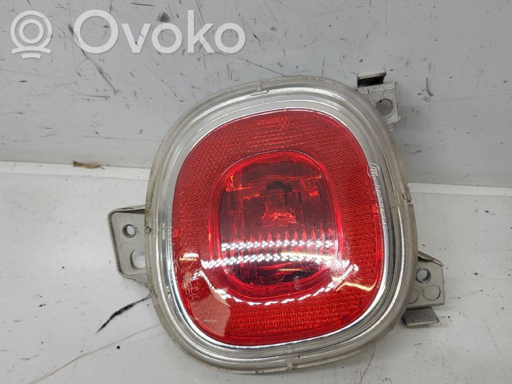 Fiat 500L Takapuskurin valo 