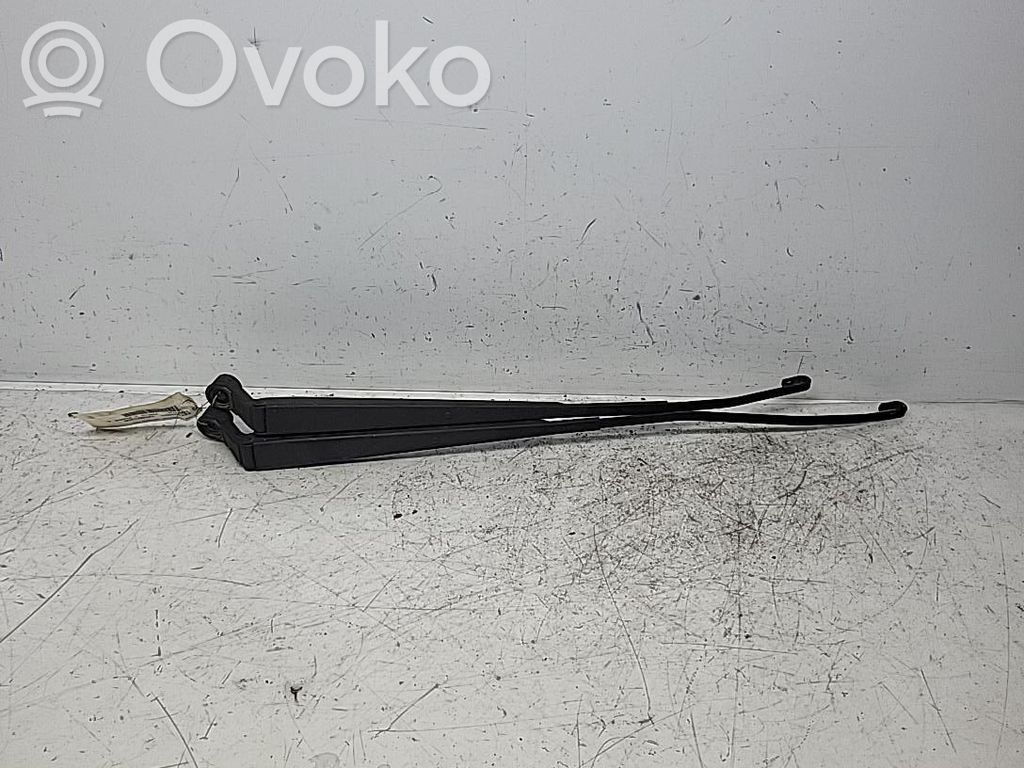 Toyota Yaris Ramię wycieraczki szyby przedniej / czołowej 
