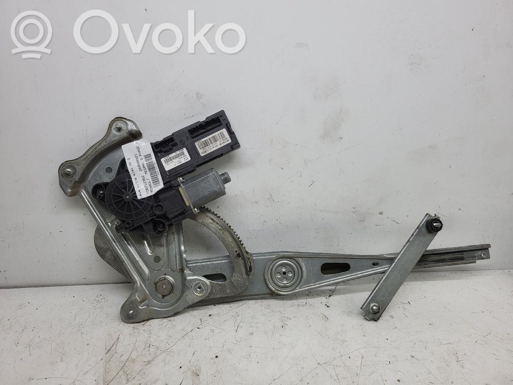Renault Megane III Alzacristalli della portiera anteriore con motorino