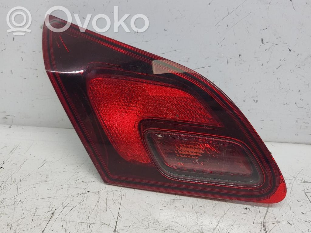 Opel Astra J Lampă spate în capacul portbagajului 