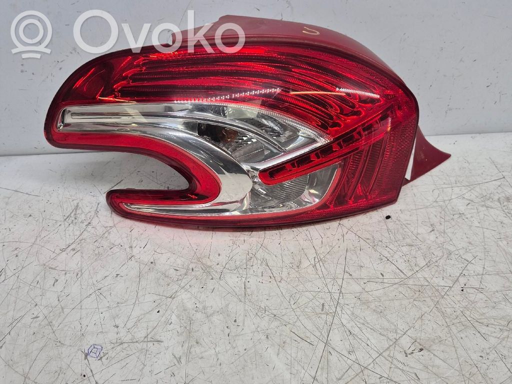 Peugeot 208 I Luci posteriori 