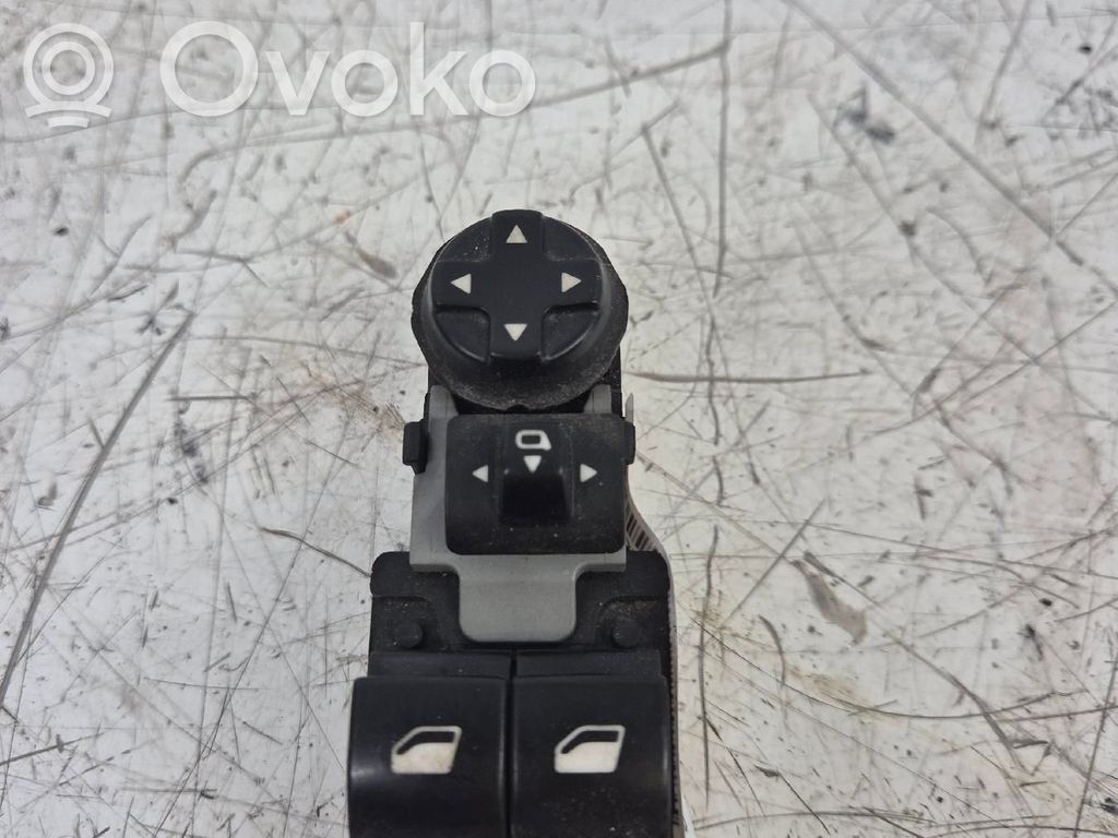Interrupteur commade lève-vitre   98329368ZD