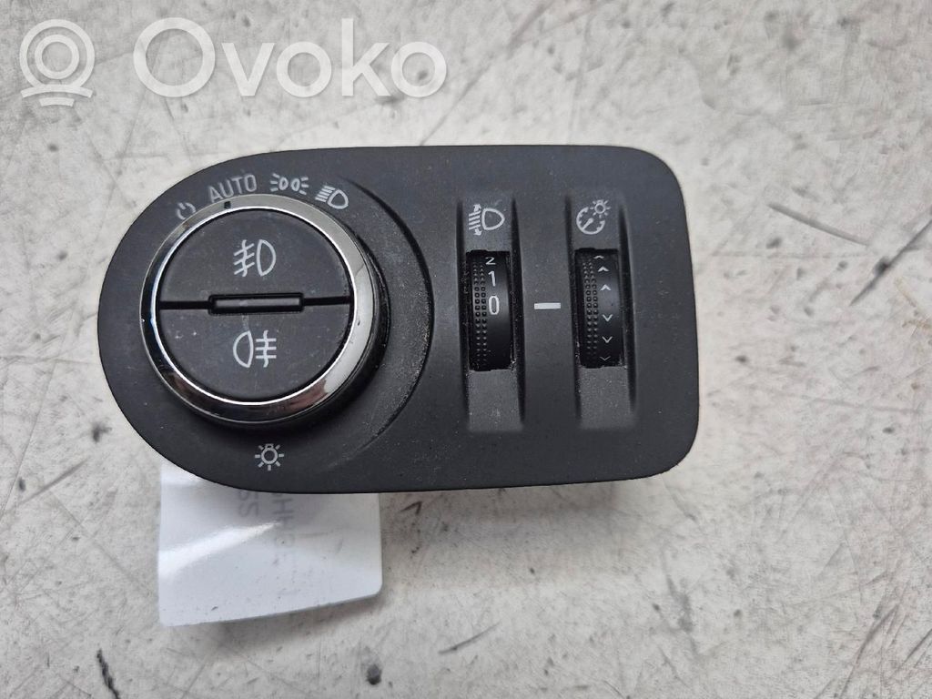 Opel Meriva B Light switch 