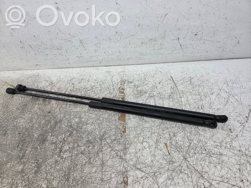 Opel Corsa D Takaluukun tuen kaasujousi 