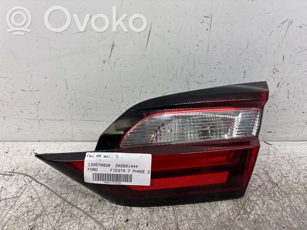 Ford Fiesta Lampy tylnej klapy bagażnika 