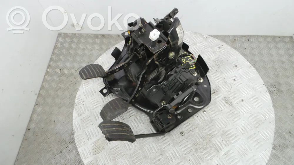Renault Clio II Jarrupolkimen anturin kytkin 