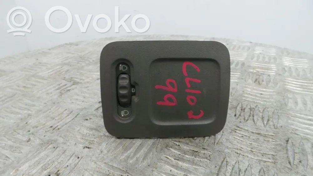 Renault Clio II Headlight level height control switch 