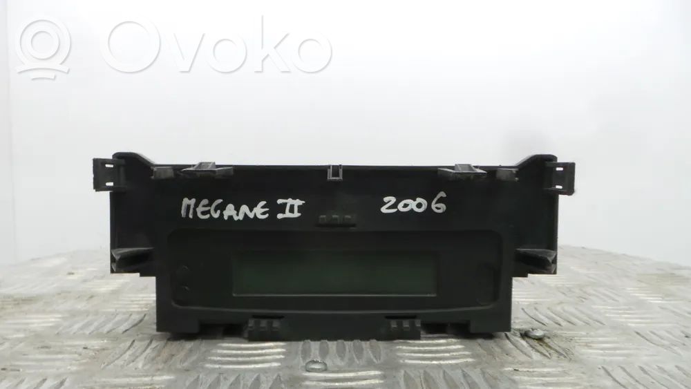 Renault Megane II Monitor / wyświetlacz / ekran 