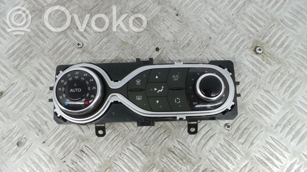 Panel klimatyzacji   275105430RC,E1149752B