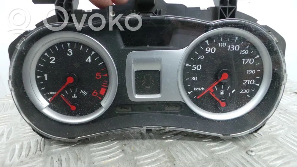 Renault Clio III Speedometer (instrument cluster) 