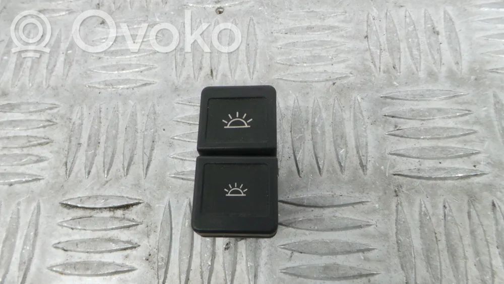 Citroen Xsara Picasso Interior lighting relay 
