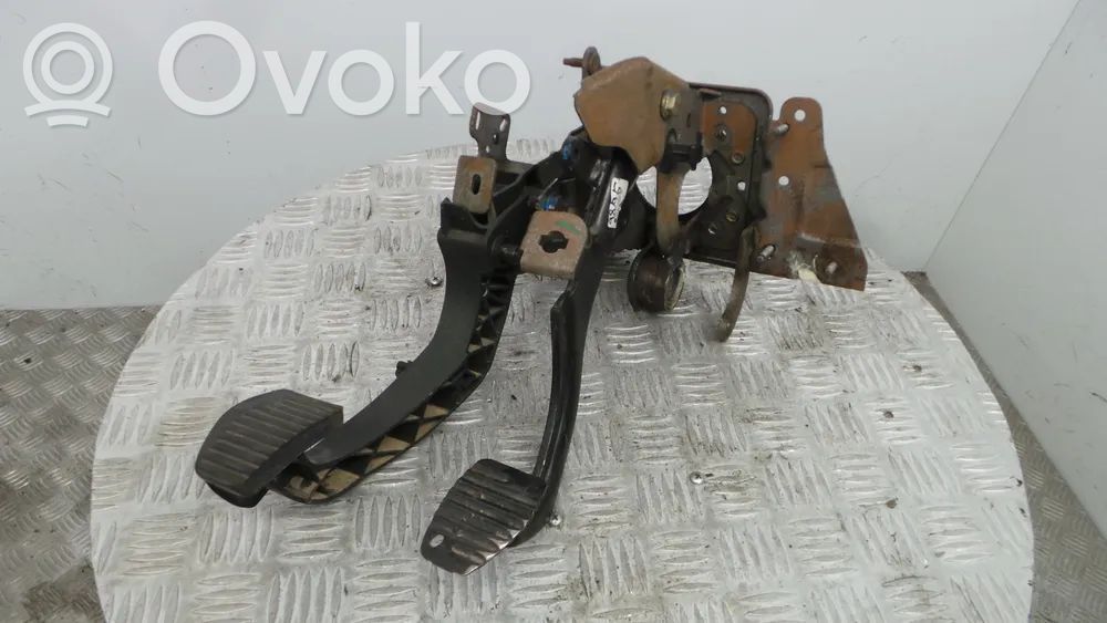 Peugeot 207 Interruttore del pedale del freno 