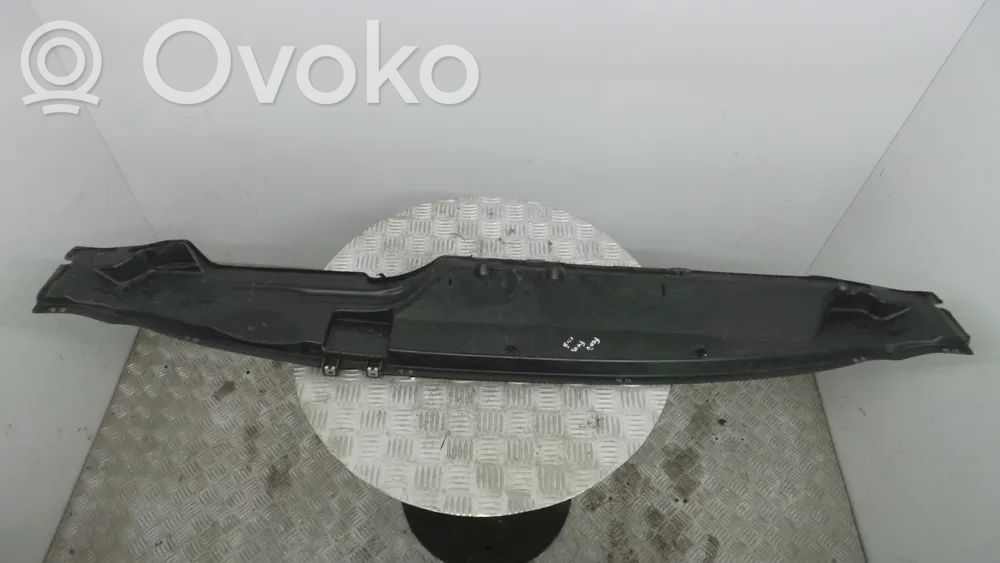 Ford Focus Kojelaudan keskiverhoilu 