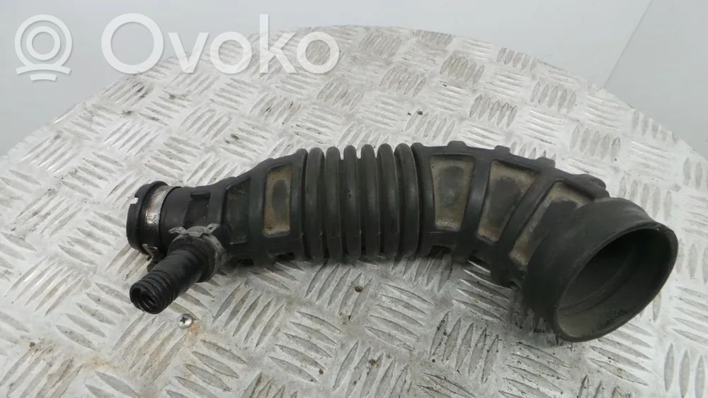 Opel Corsa D Välijäähdyttimen letku 