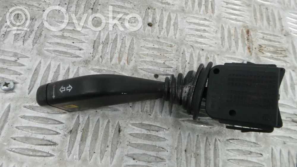 Opel Astra F Manetka / Przełącznik kierunkowskazów 