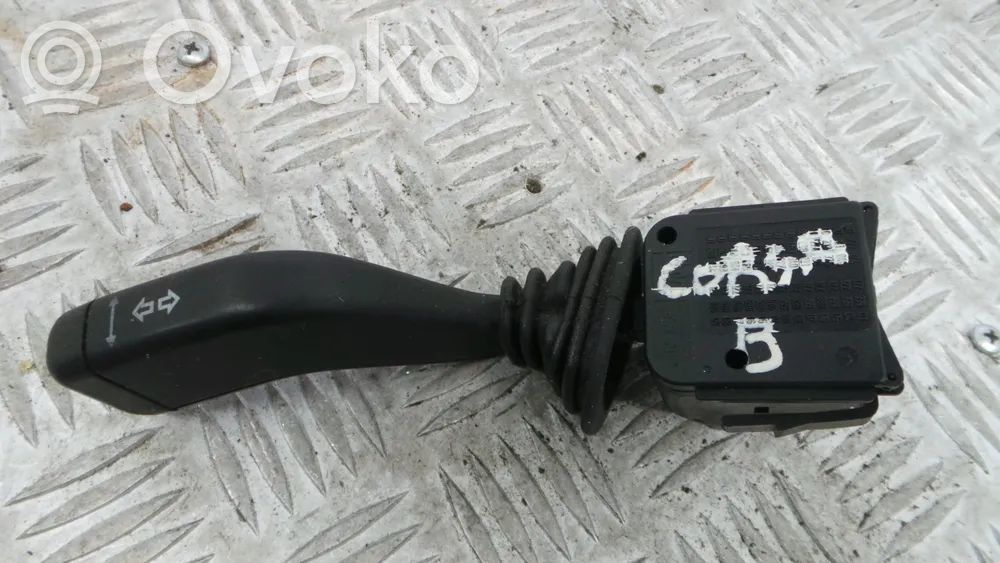 Opel Corsa B Manetka / Przełącznik kierunkowskazów 