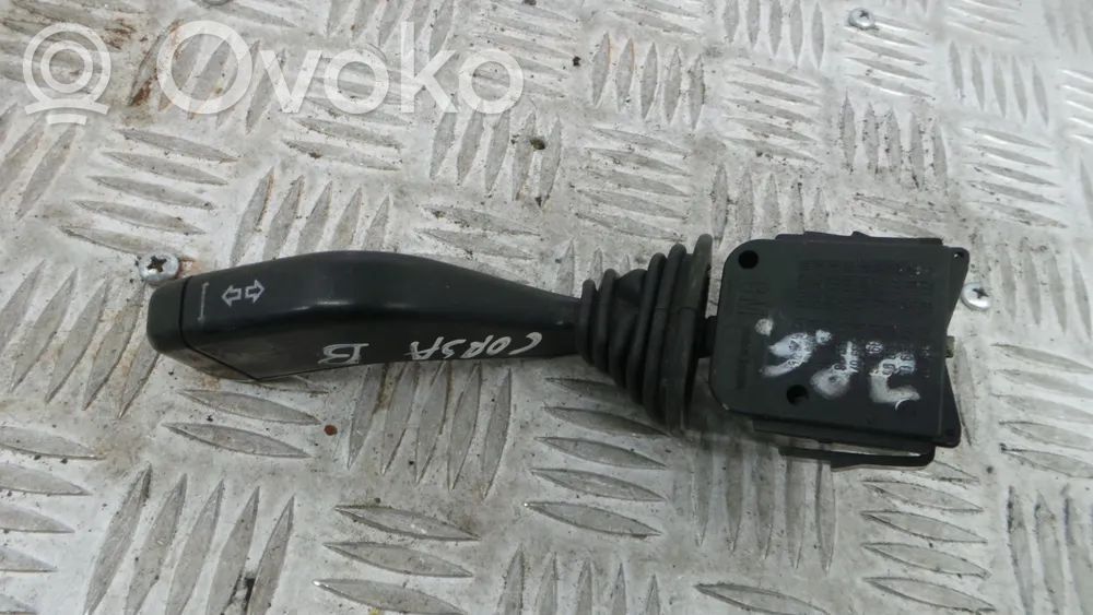 Opel Corsa B Manetka / Przełącznik kierunkowskazów 