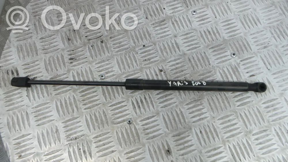Toyota Yaris Siłownika klapy tylnej bagażnika 