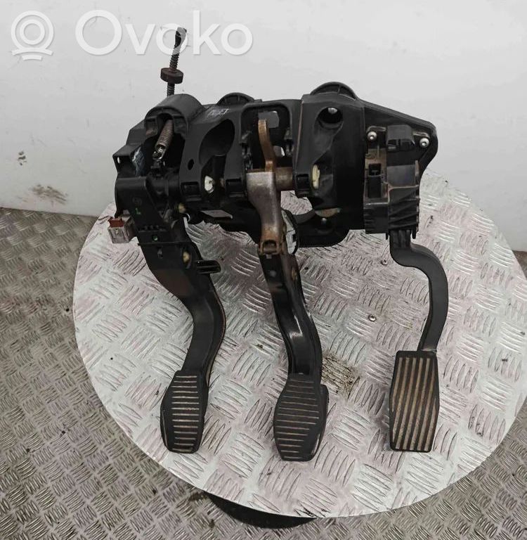 Opel Corsa D Poljinkokoonpano 