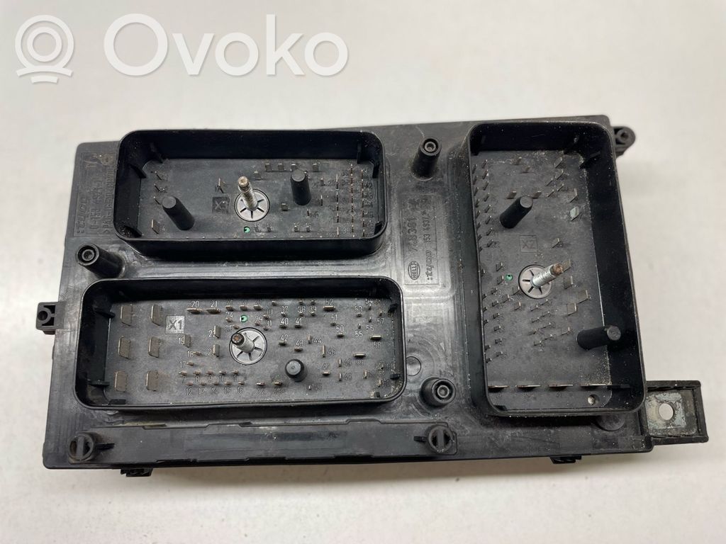 Opel Astra H Fuse module 