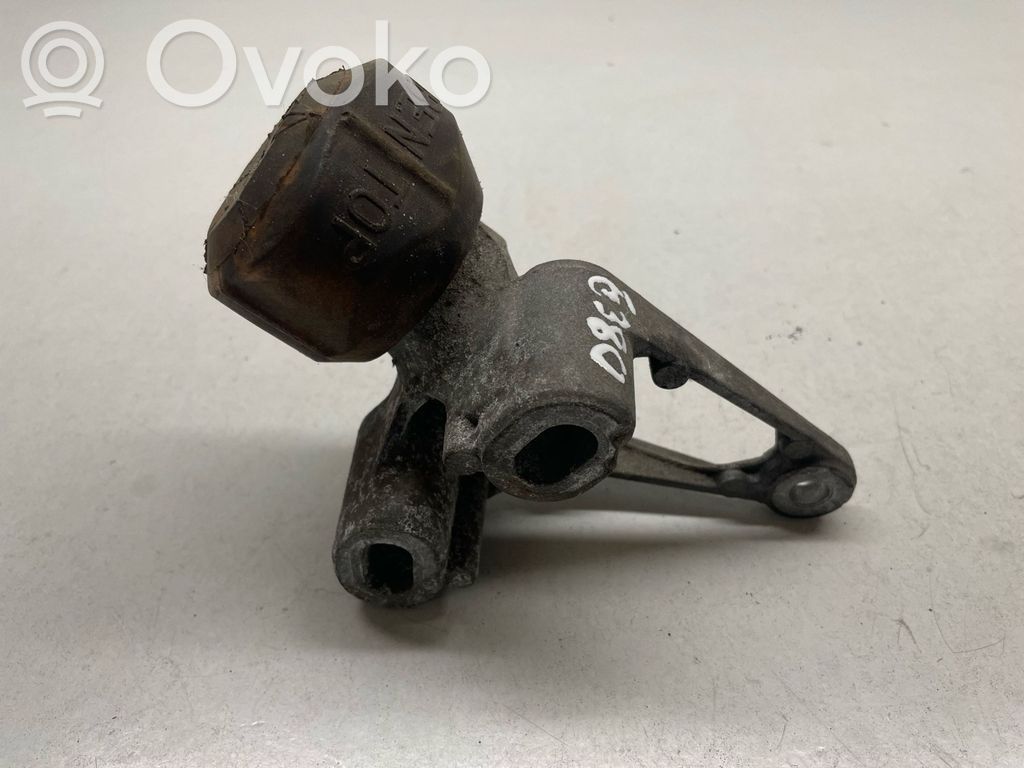 Audi Q5 SQ5 8R Engine mount bracket 
