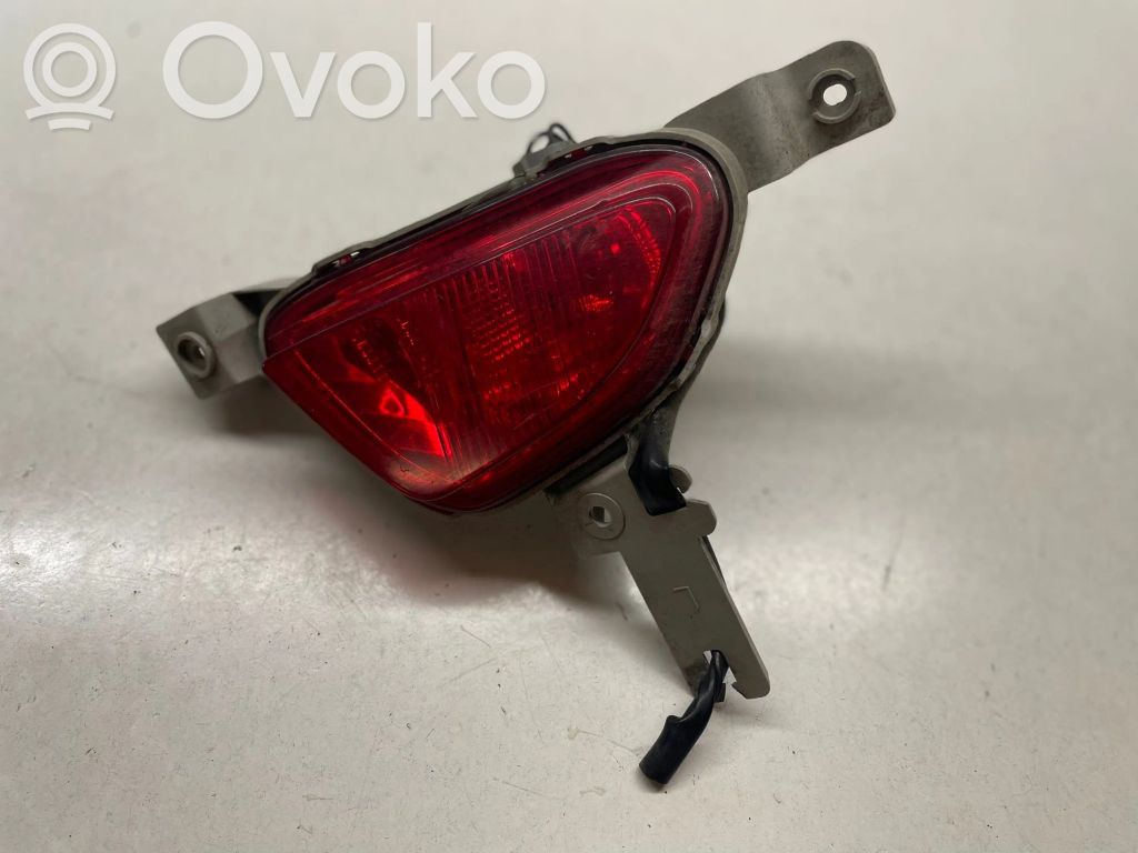 Mazda 2 Miglas lukturis aizmugurē 