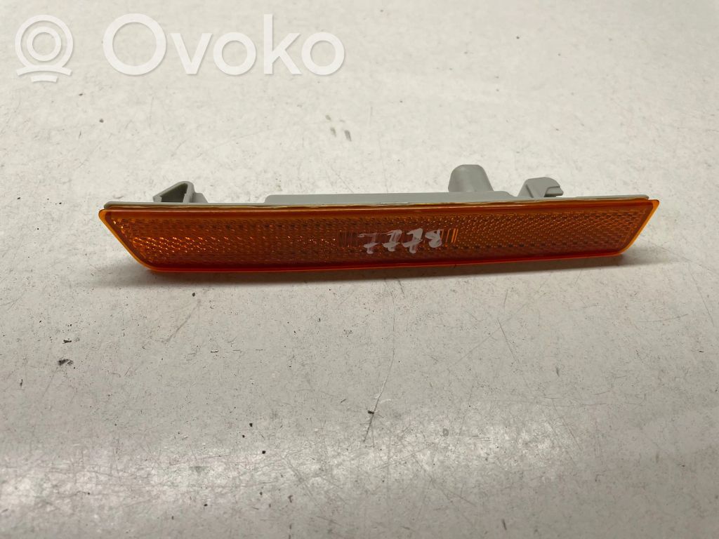 Dodge Challenger Priekšpusē atstarotājs 