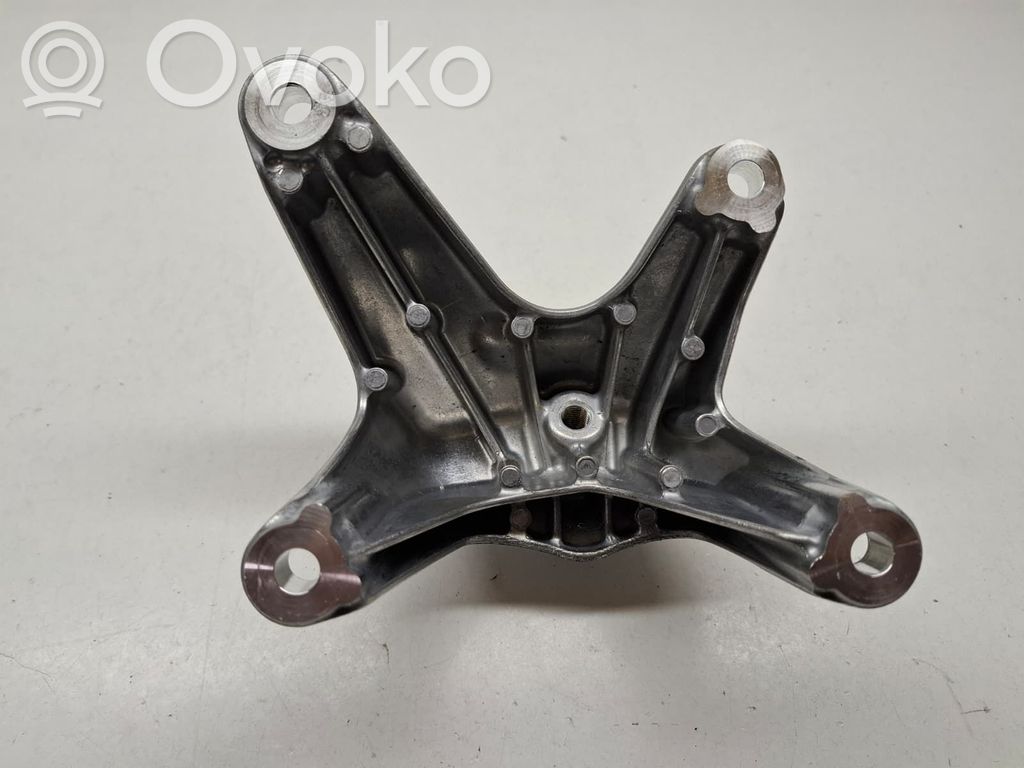 Porsche Macan (95B) Engine mounting bracket 