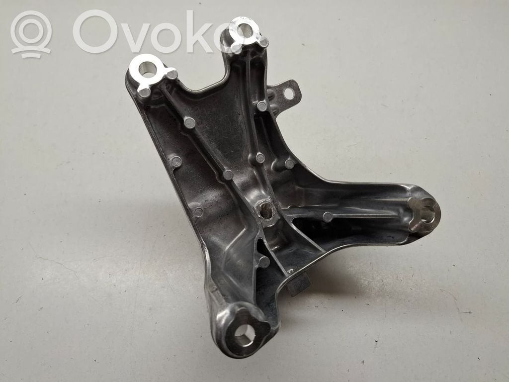 Porsche Macan (95B) Engine mounting bracket 
