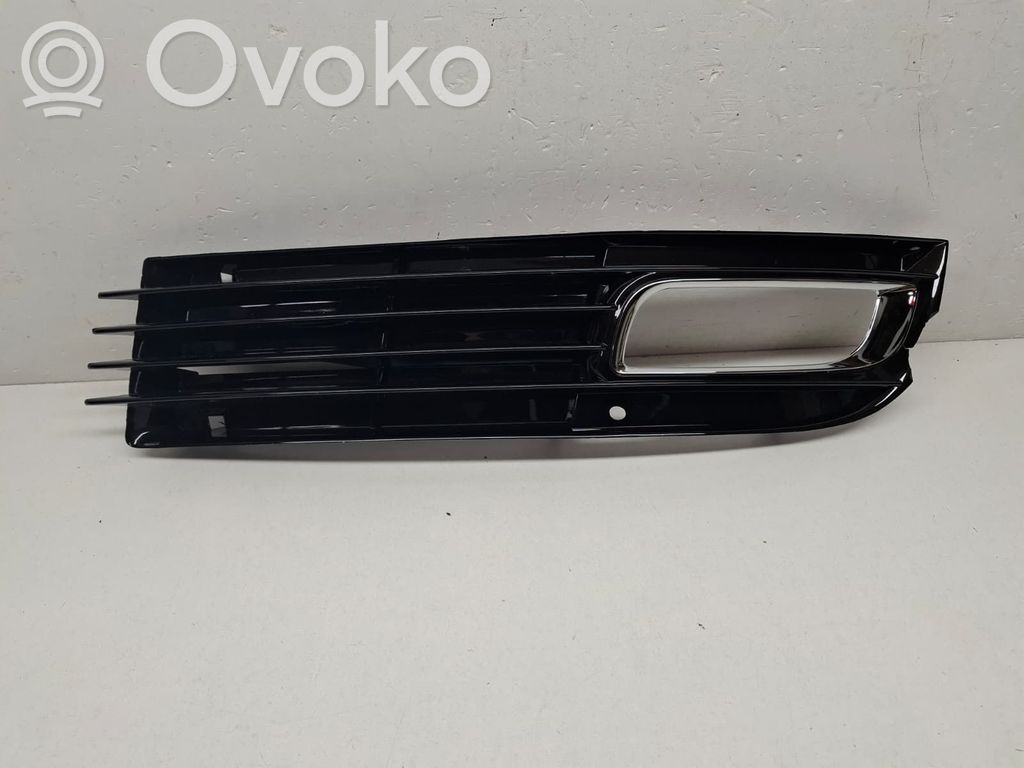 Audi A8 S8 D3 4E Front fog light trim/grill 
