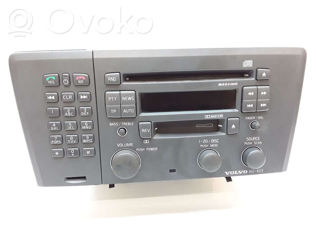 Volvo V70 Unidad delantera de radio/CD/DVD/GPS 