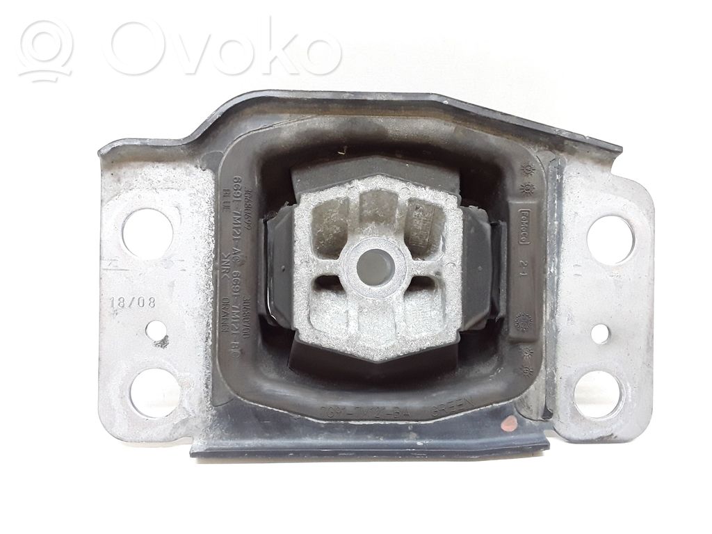 Volvo S80 Engine mount bracket 